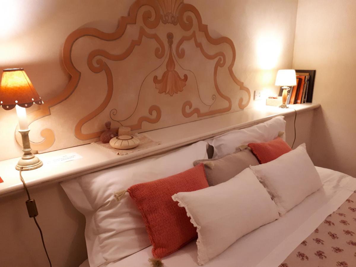 Dependance Royale Bed and Breakfast Caserta Buitenkant foto
