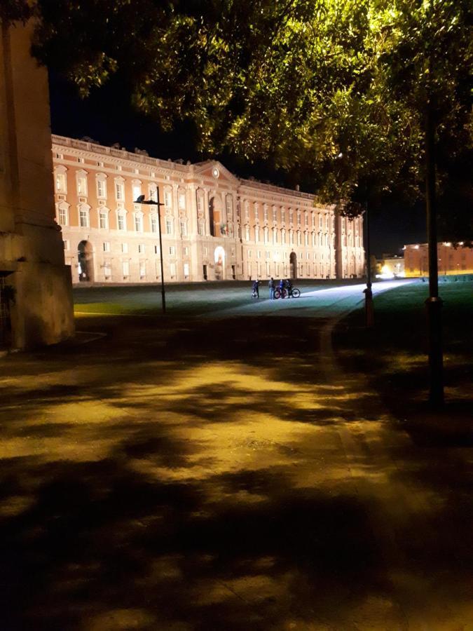 Dependance Royale Bed and Breakfast Caserta Buitenkant foto