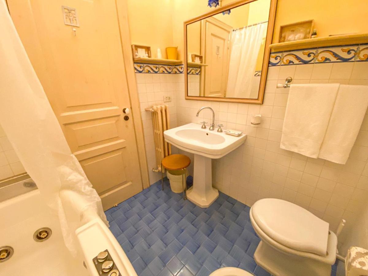 Dependance Royale Bed and Breakfast Caserta Buitenkant foto