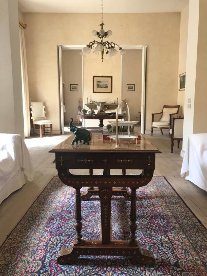 Dependance Royale Bed and Breakfast Caserta Buitenkant foto